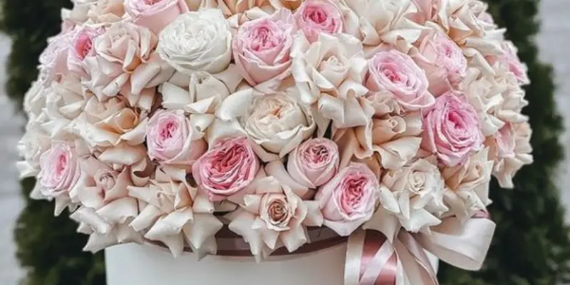 box pastel blancos y rosas 