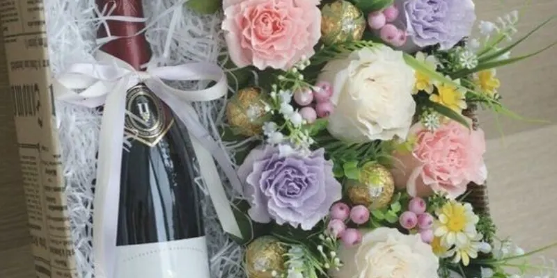 mix de rosas junto a un vino box