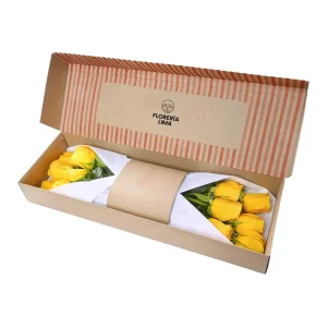 caja con 12 rosas amarillas