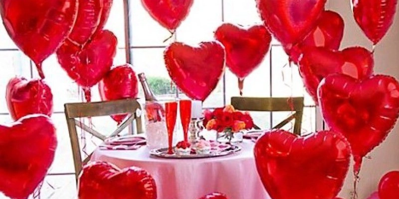 cómo los globos en forma de corazón elevan la decoración de tu evento