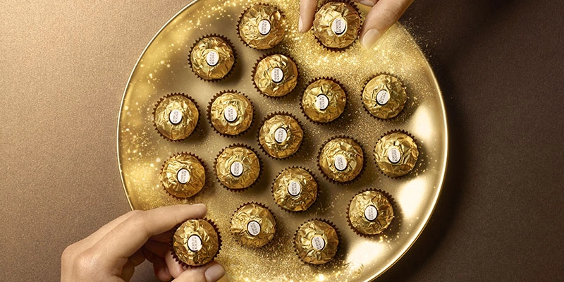 bombones ferrero rocher en plato