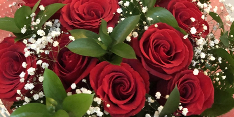 premium red bouquet