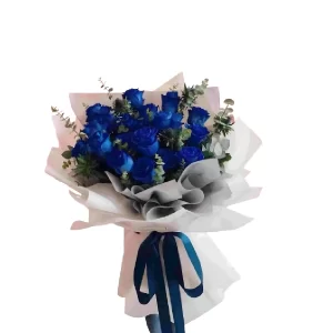 ramo de 15 rosas azules