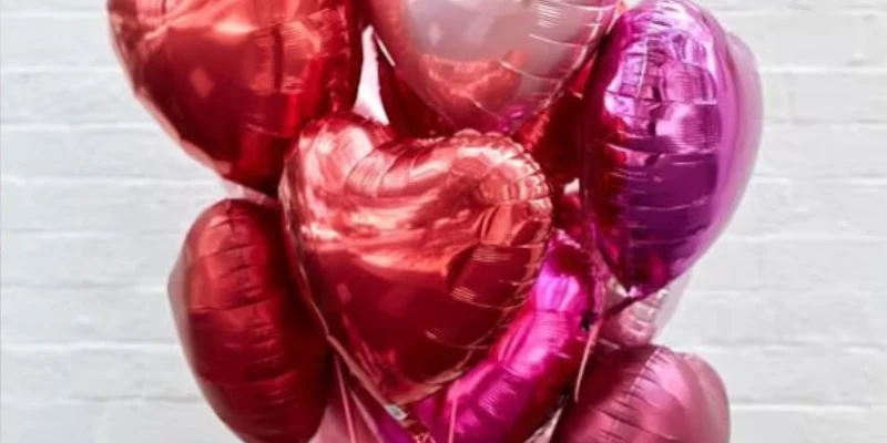 ramo de globos de corazones de aluminio