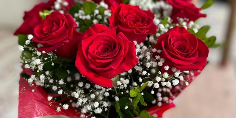 ramo de rosas rojas amor